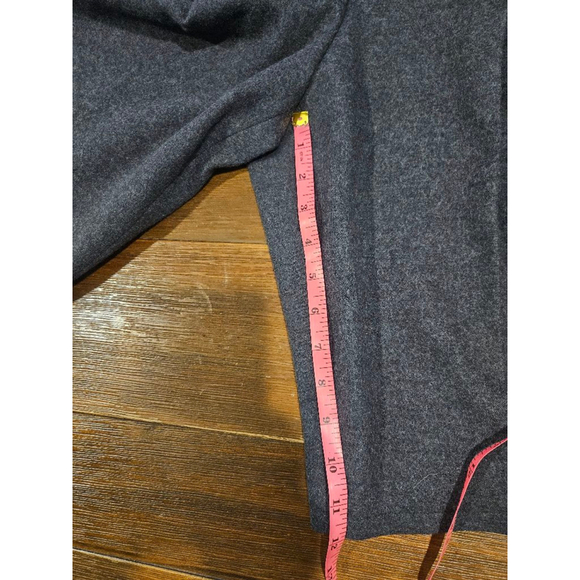 Dolce & Gabbana Women's Grey 100% Virgin Wool Shorts Size EU40 (US 10) - Picture 12 of 14